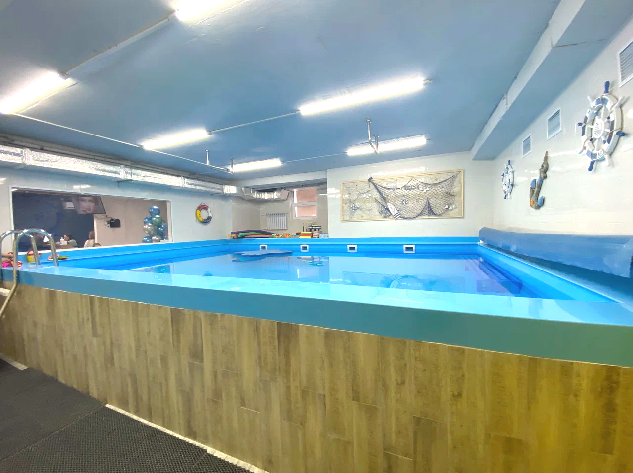 Грудничковое плавание, детский бассейн в Акулёнок в Севастополе с 0 до 1,5 лет