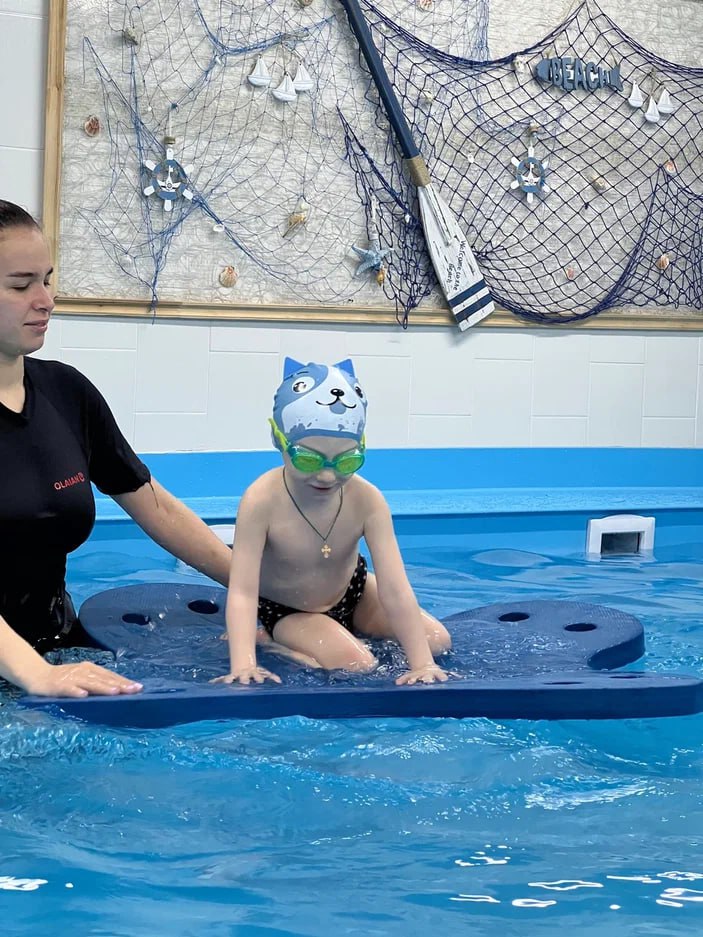 Грудничковое плавание, детский бассейн в Акулёнок в Севастополе с 0 до 1,5 лет