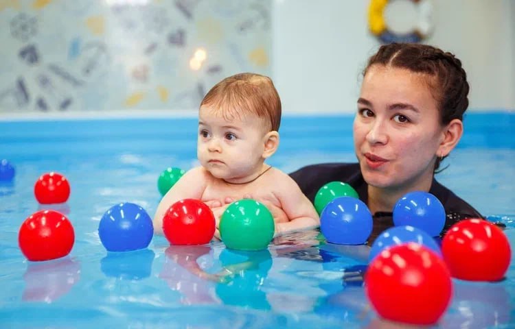 Детский бассейн в Акулёнок в Севастополе с 0 до 1,5 лет